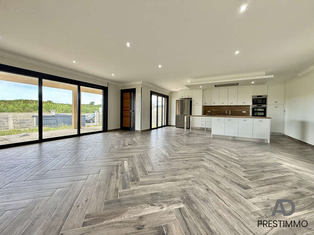 Maison 147 m² à Biguglia  - photo 2