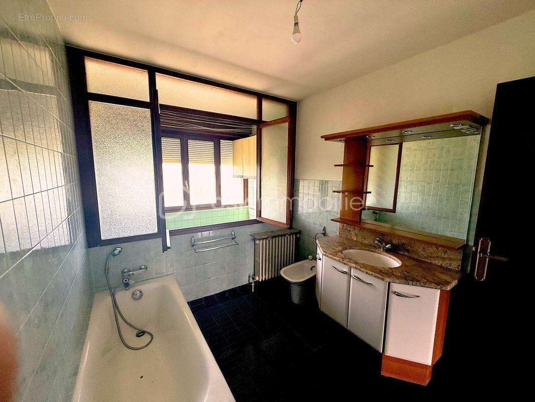 Appartement à ECHIROLLES