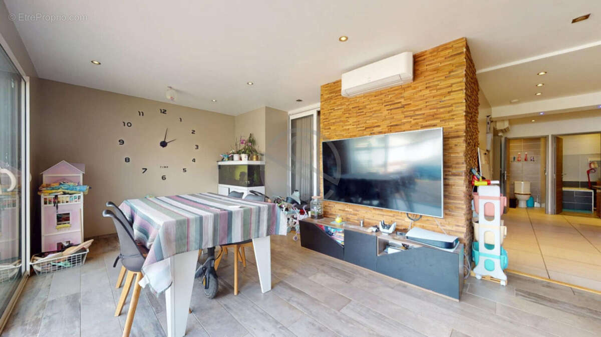 Appartement à SOLAIZE