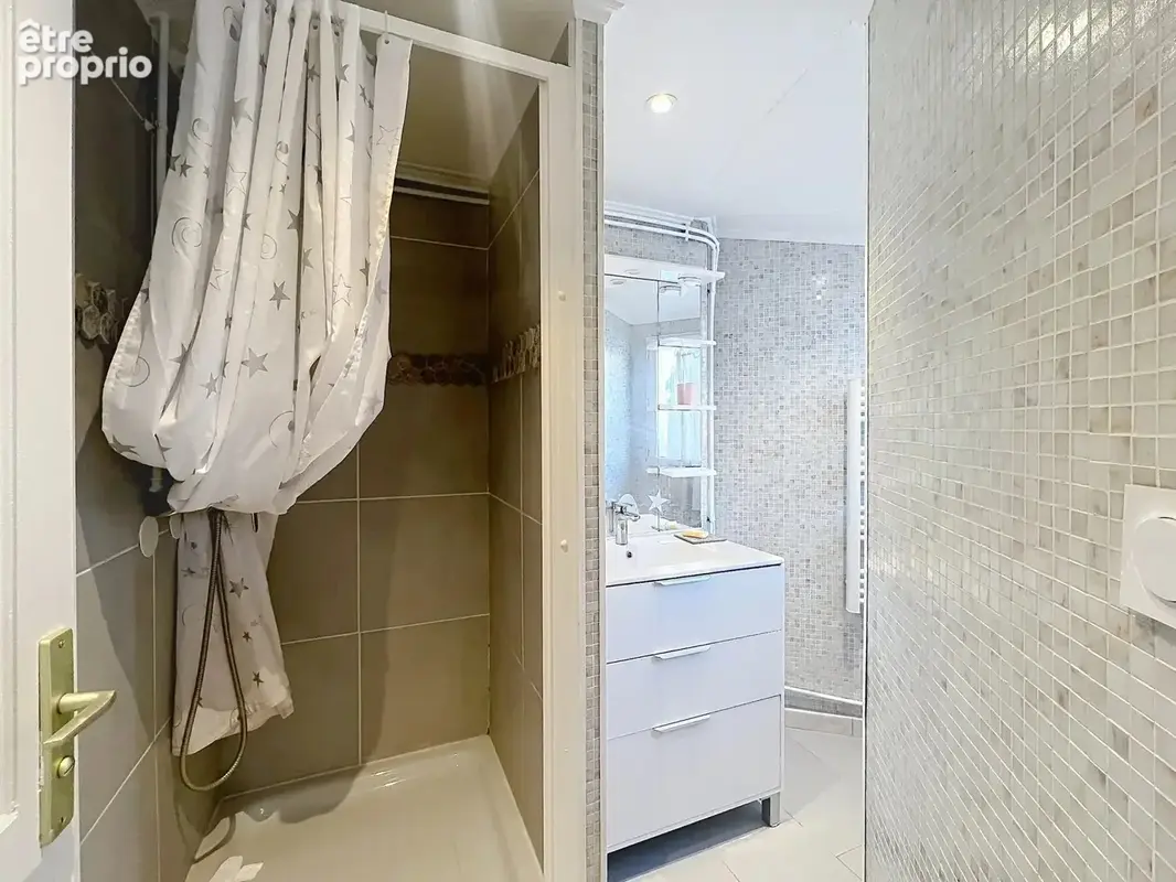 Studio avec mezzanine – Juan-les-Pins - quartier Pont du Lys - photo 7