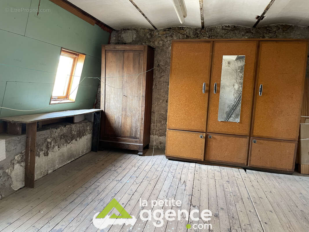 Maison à COSNE-COURS-SUR-LOIRE