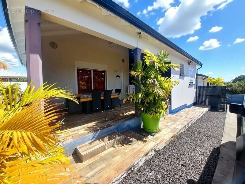 Maison à SAINTE-ANNE