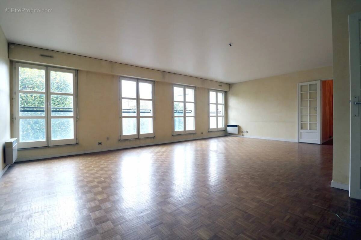 Appartement à LE CHESNAY