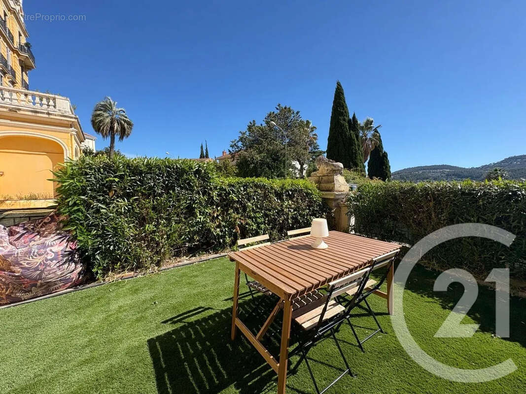 Appartement à HYERES