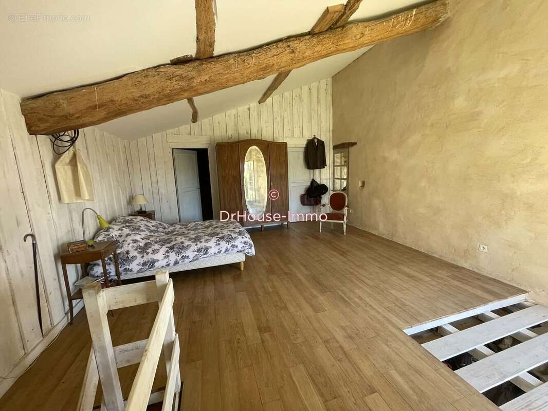 Maison 330 m² à Rabastens  - photo 18
