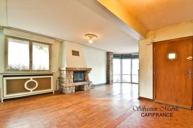 Maison à PLEINE-FOUGERES