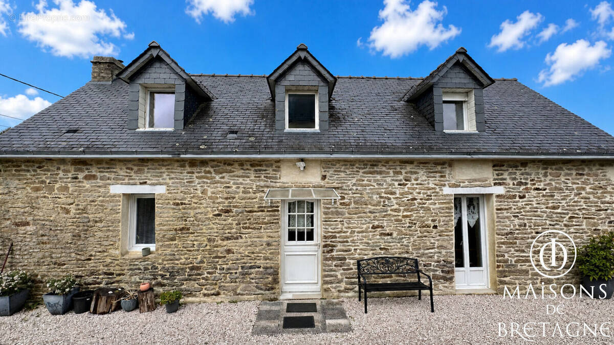 Maison à MELGVEN