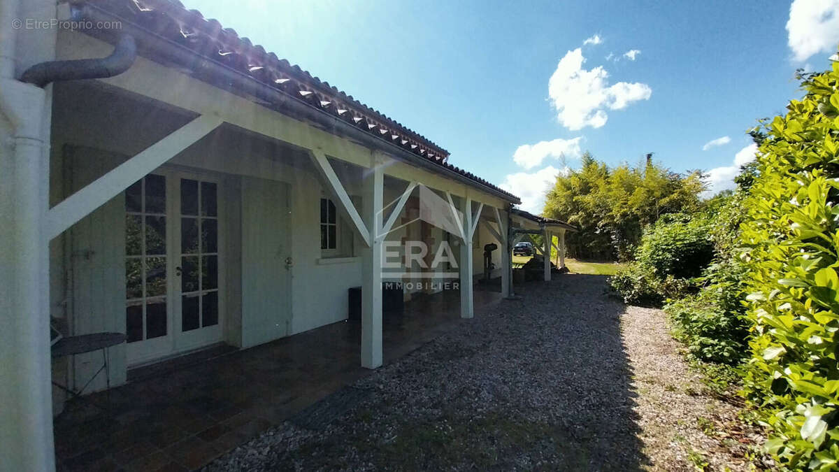 Maison à PORT-SAINTE-FOY-ET-PONCHAPT