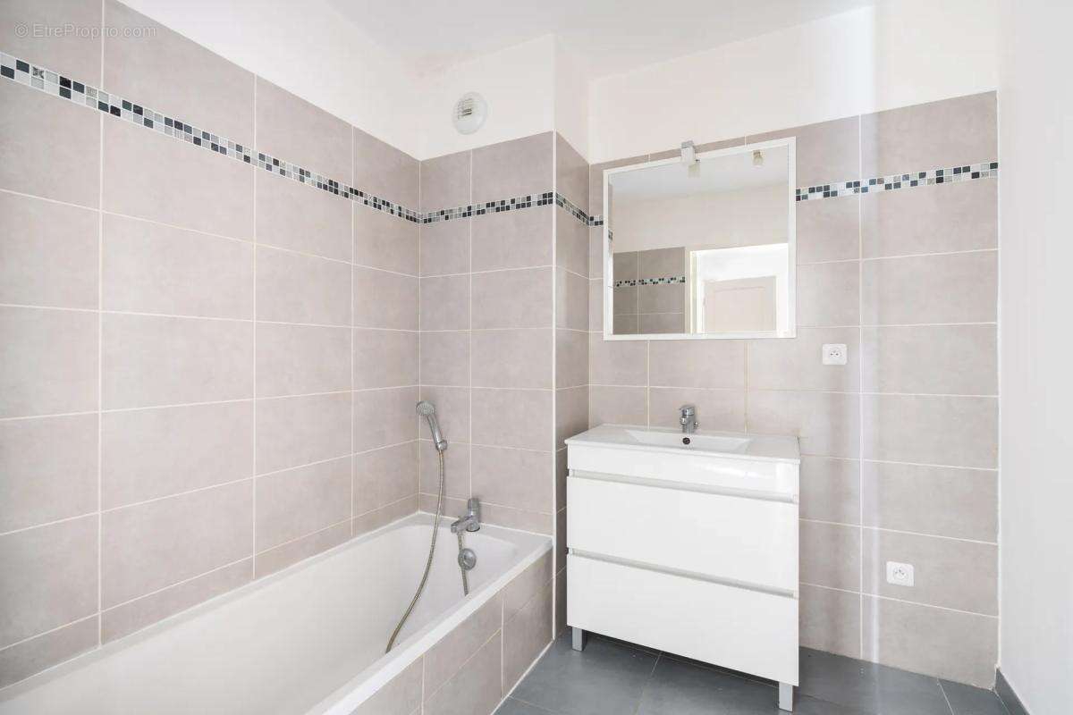 Appartement à MARSEILLE-11E