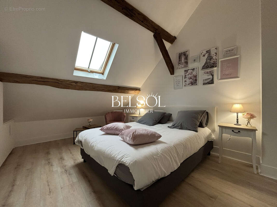 Maison à COUILLY-PONT-AUX-DAMES