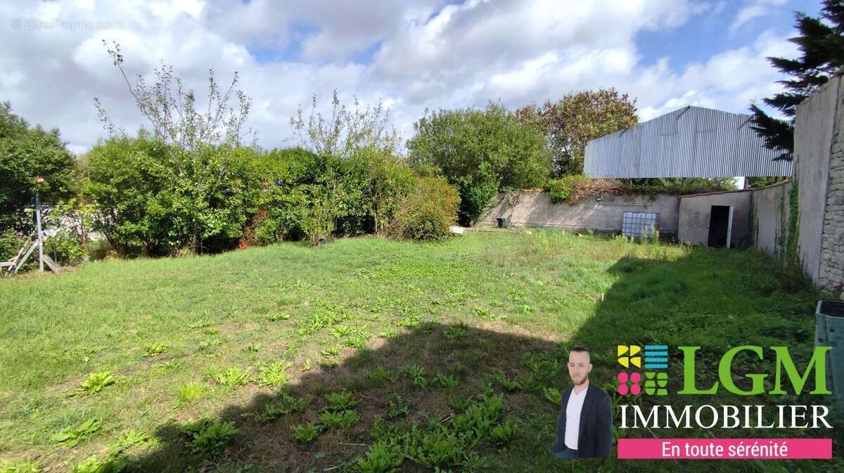 Maison à LE GUE-D&#039;ALLERE