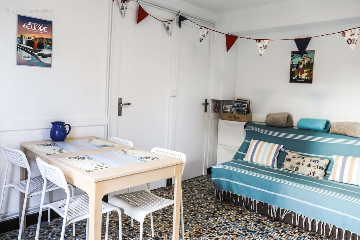 Maison à SAINT-GEORGES-DE-DIDONNE