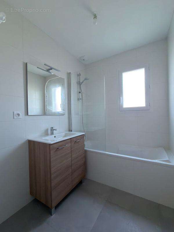 Maison à LE CELLIER