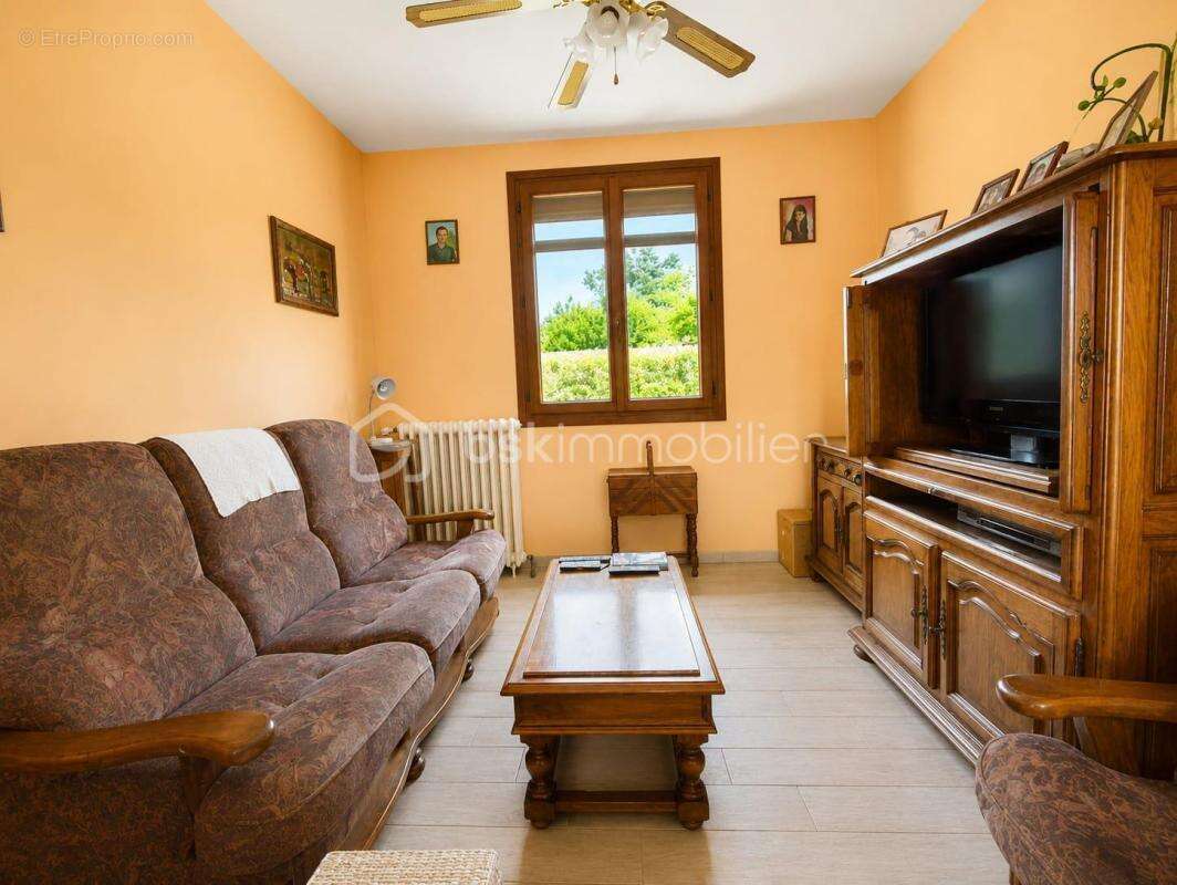 Maison de caractère avec deux habitations, piscine et 3 035 m² de terrain – Aux portes de Bergerac - photo 11