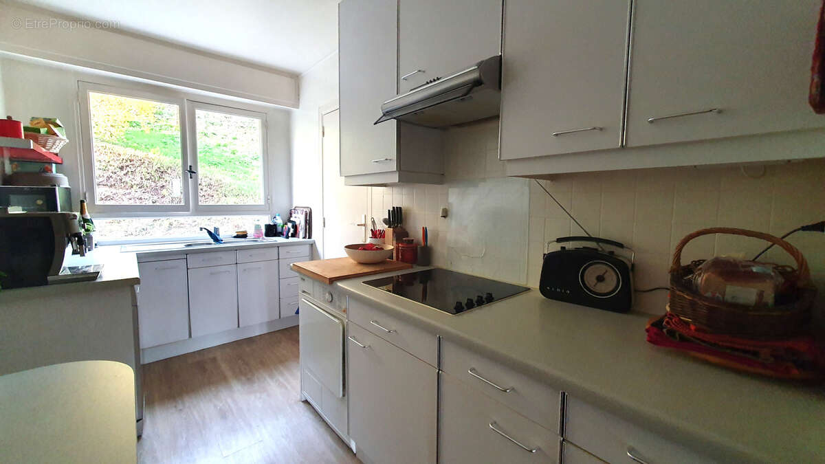 Appartement à VILLE-D&#039;AVRAY