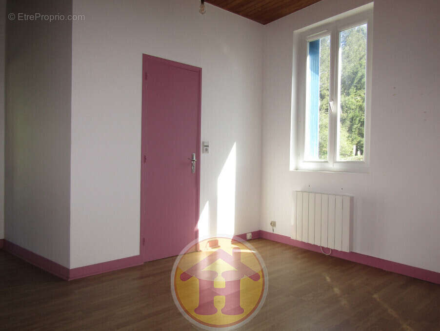 Maison à SAILLAT-SUR-VIENNE