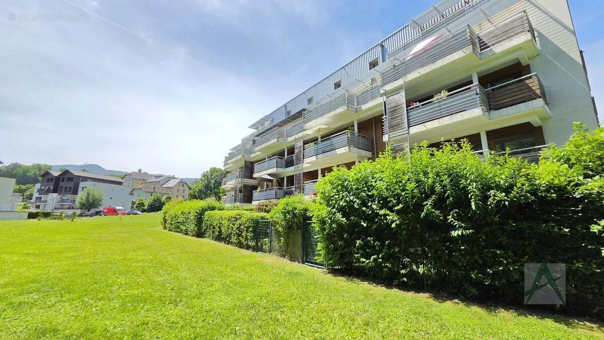 Appartement à COGNIN