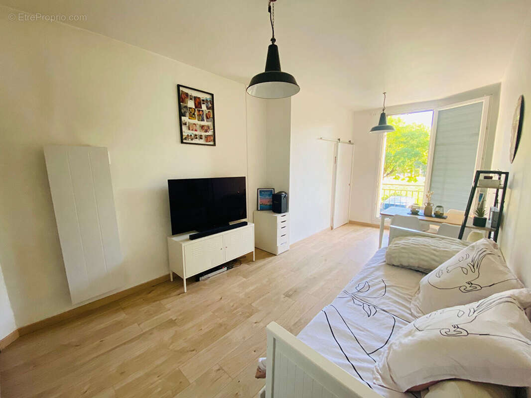 Appartement à JOUQUES