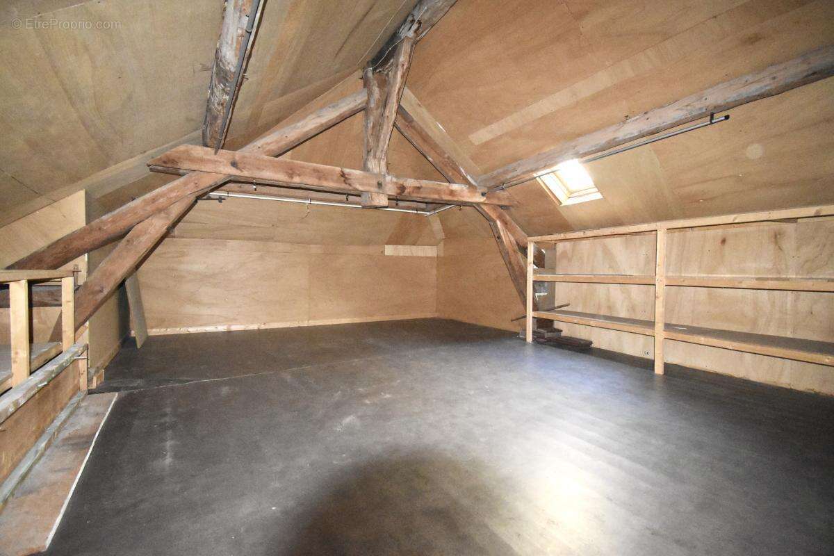 Appartement à LA ROCHE-SUR-FORON