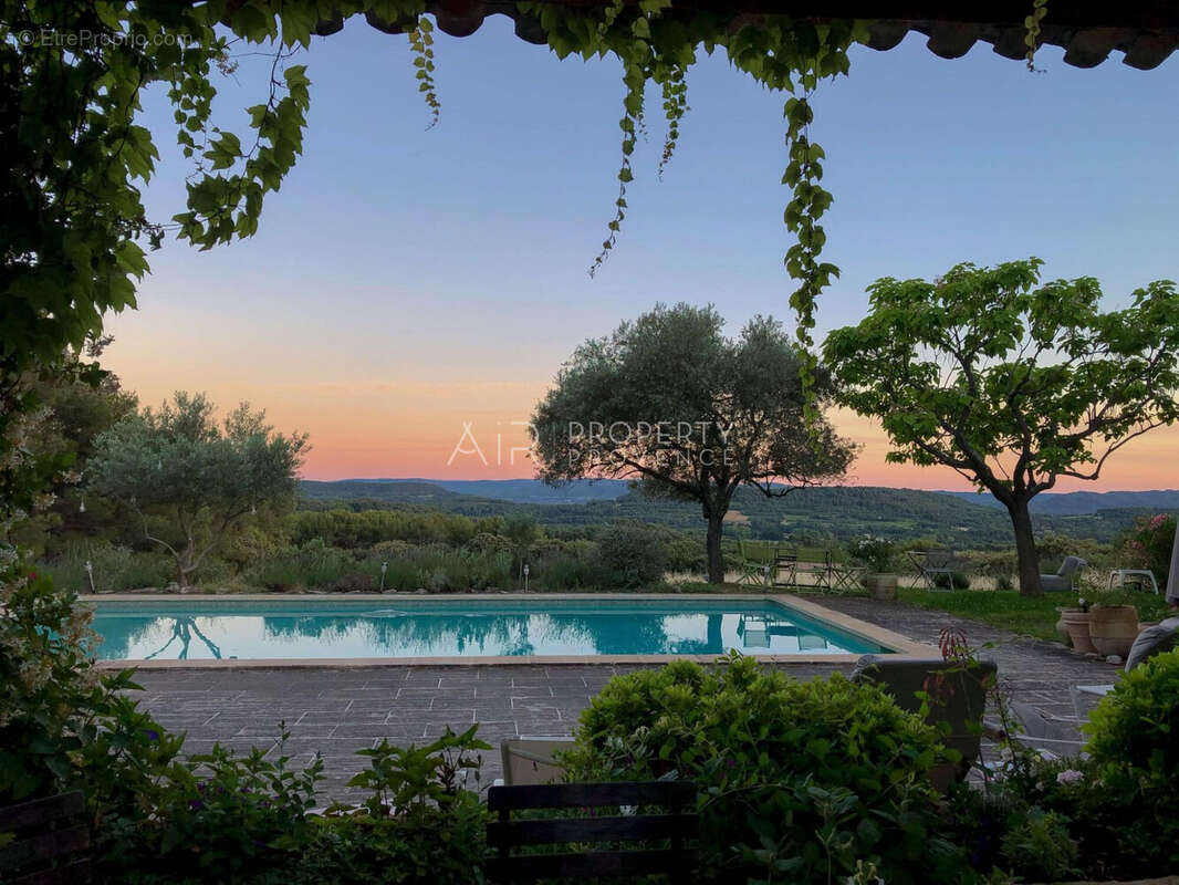 Maison à LOURMARIN
