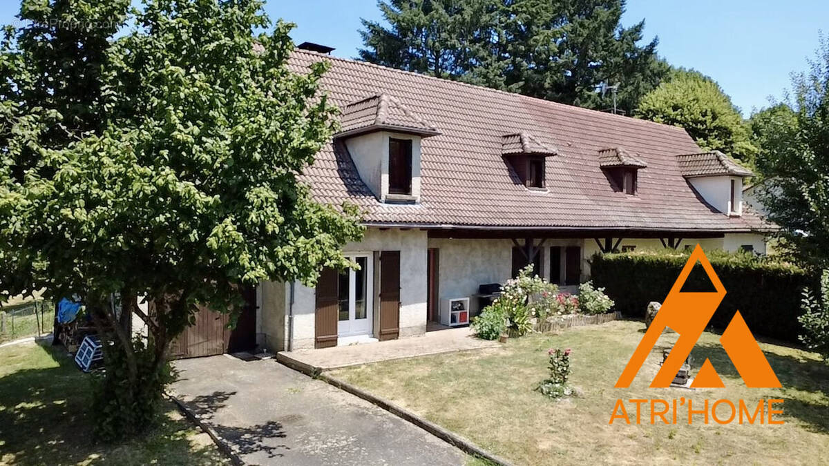 Maison à VEZAC