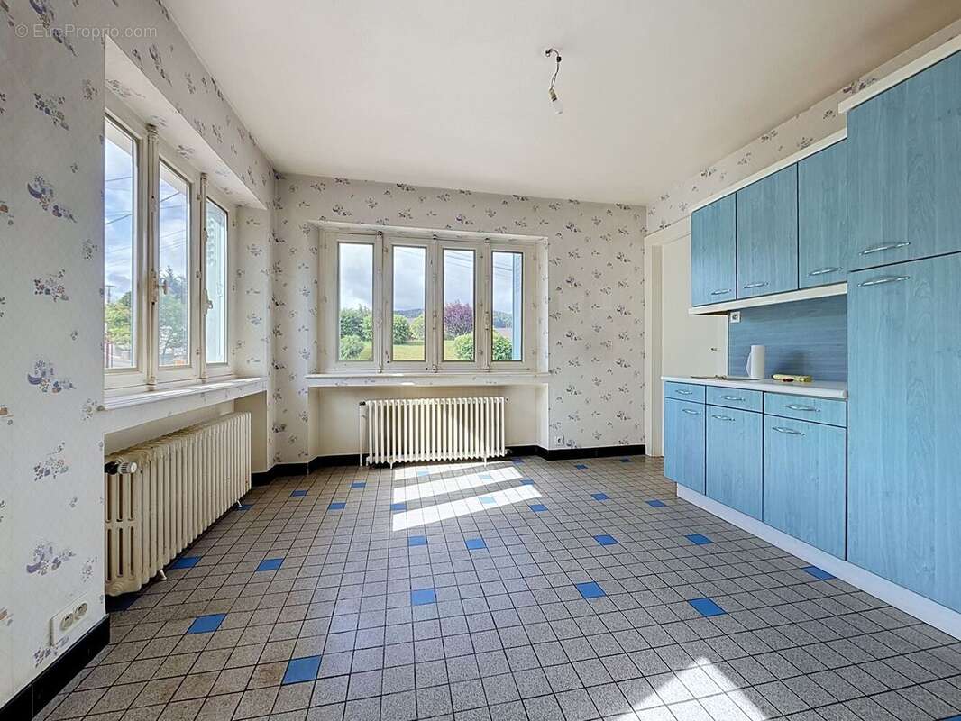 Maison à SAINT-ETIENNE-LES-REMIREMONT