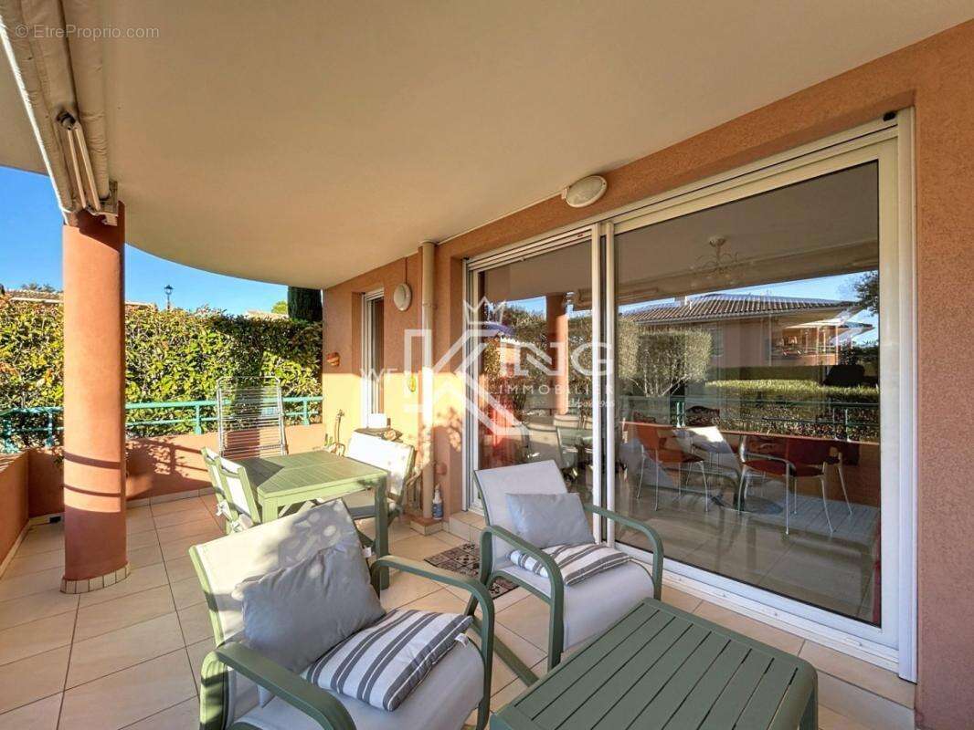 Appartement à SAINT-RAPHAEL