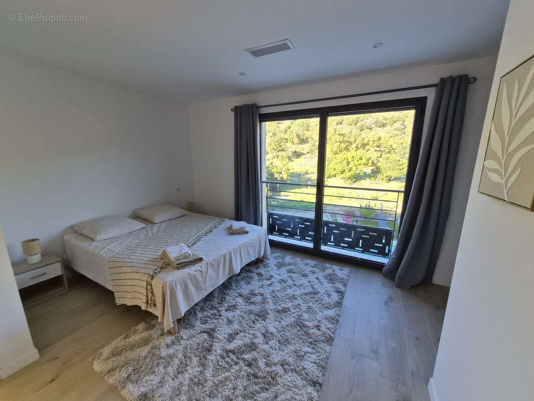 Maison à PLAN-DE-LA-TOUR