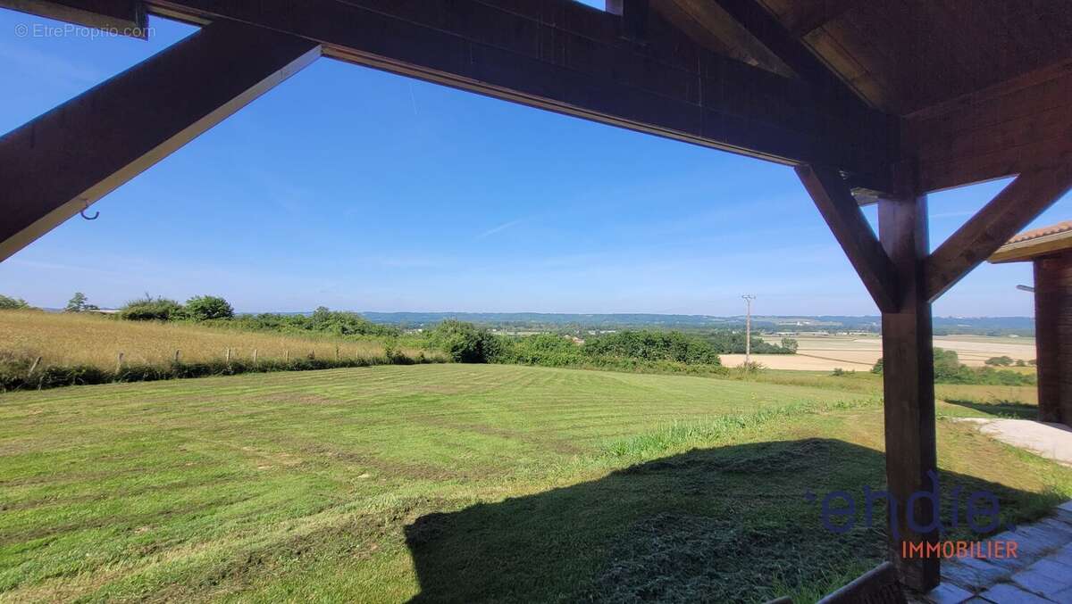 Maison à TIESTE-URAGNOUX