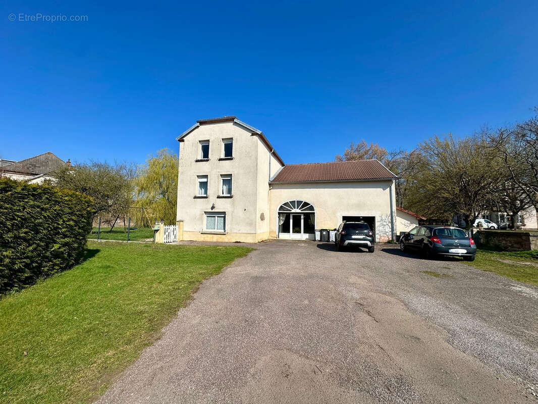 Maison à BREUCHES