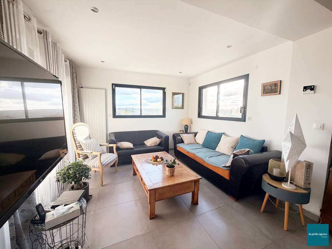 Maison à AMAYE-SUR-ORNE