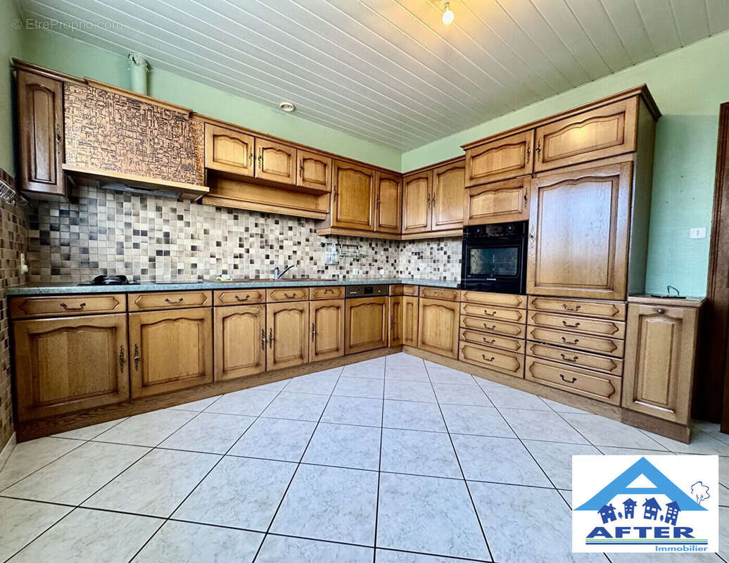 Maison à LANEUVEVILLE-AUX-BOIS