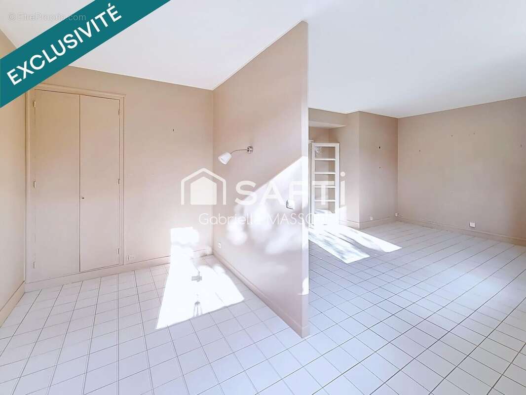 Photo 2 - Appartement à GENTILLY