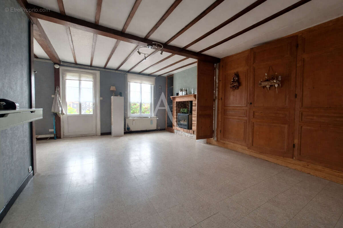 Maison à CRECY-EN-PONTHIEU