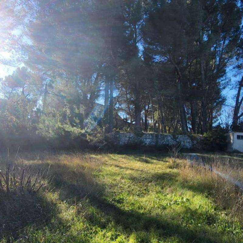 Terrain à AIX-EN-PROVENCE