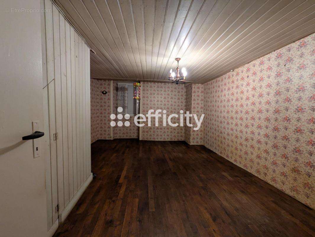 Maison 109 m² à Thouron  - photo 7