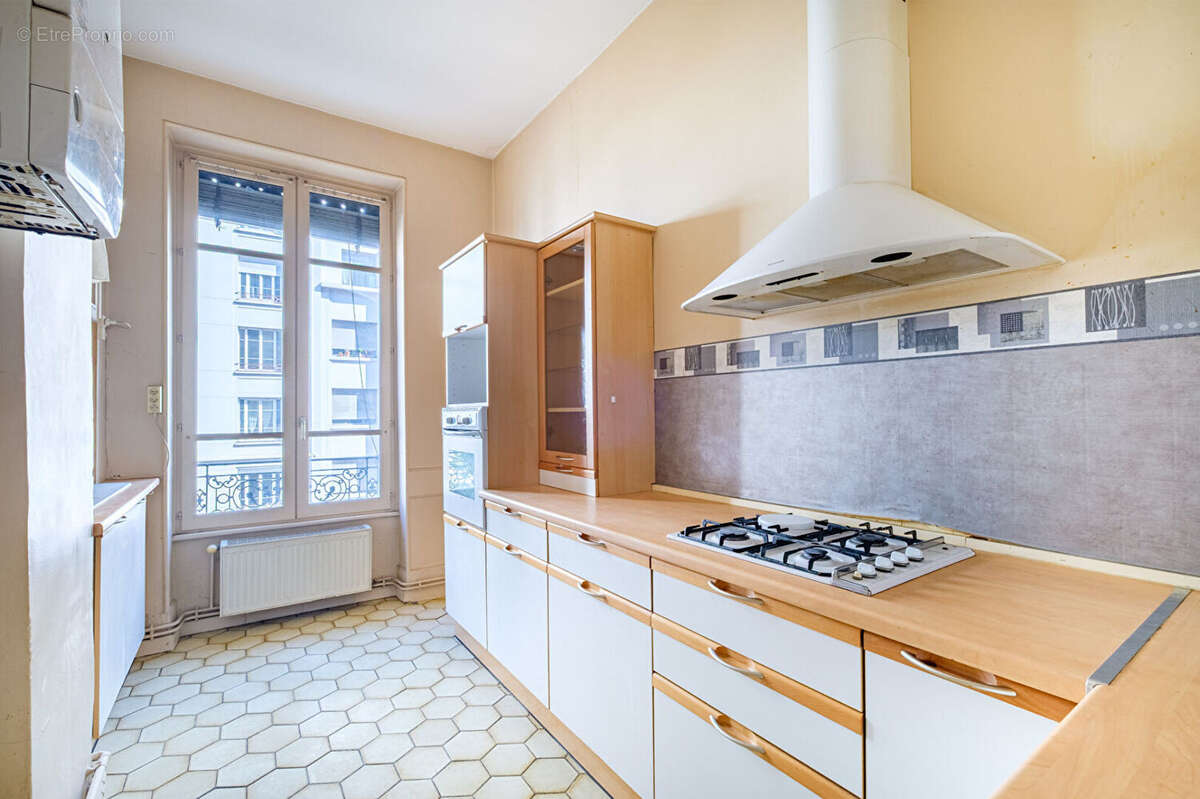 Appartement à LYON-6E