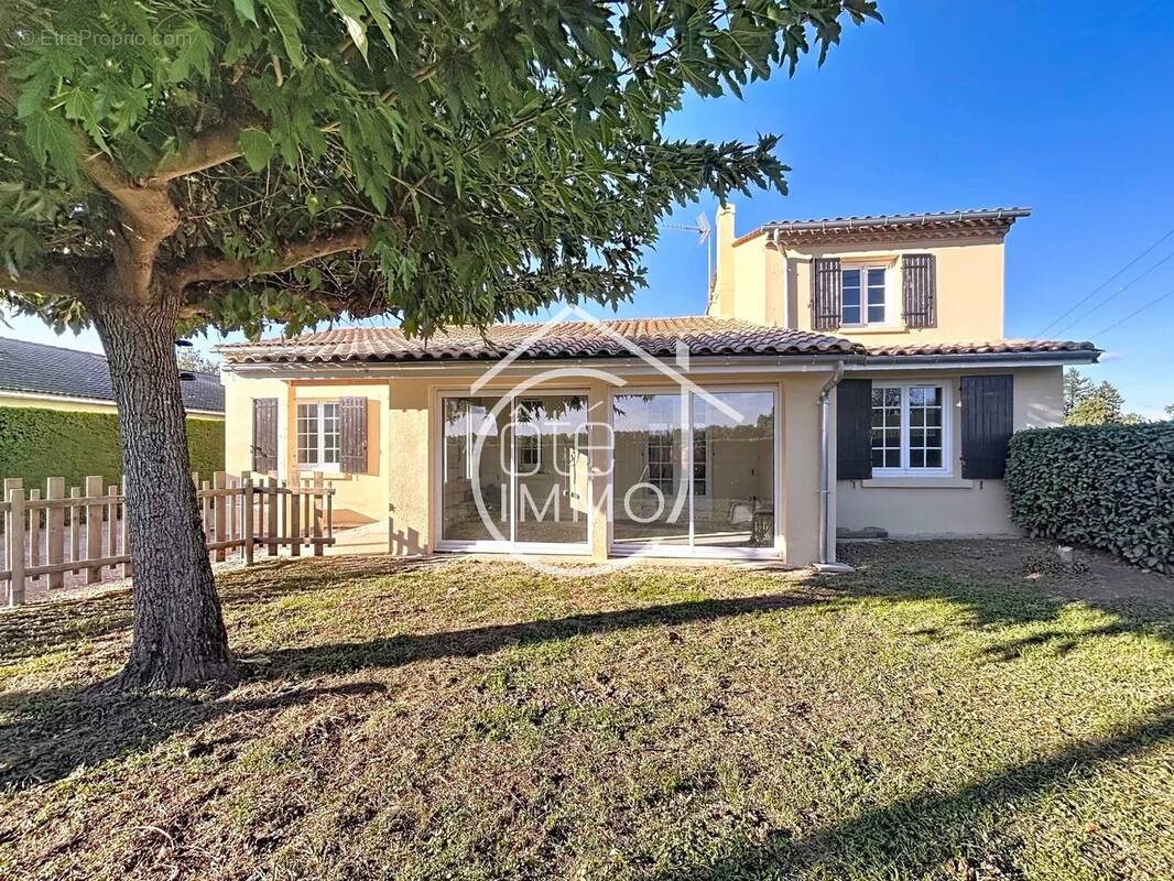 Maison à SAINT-PHILIPPE-D&#039;AIGUILLE