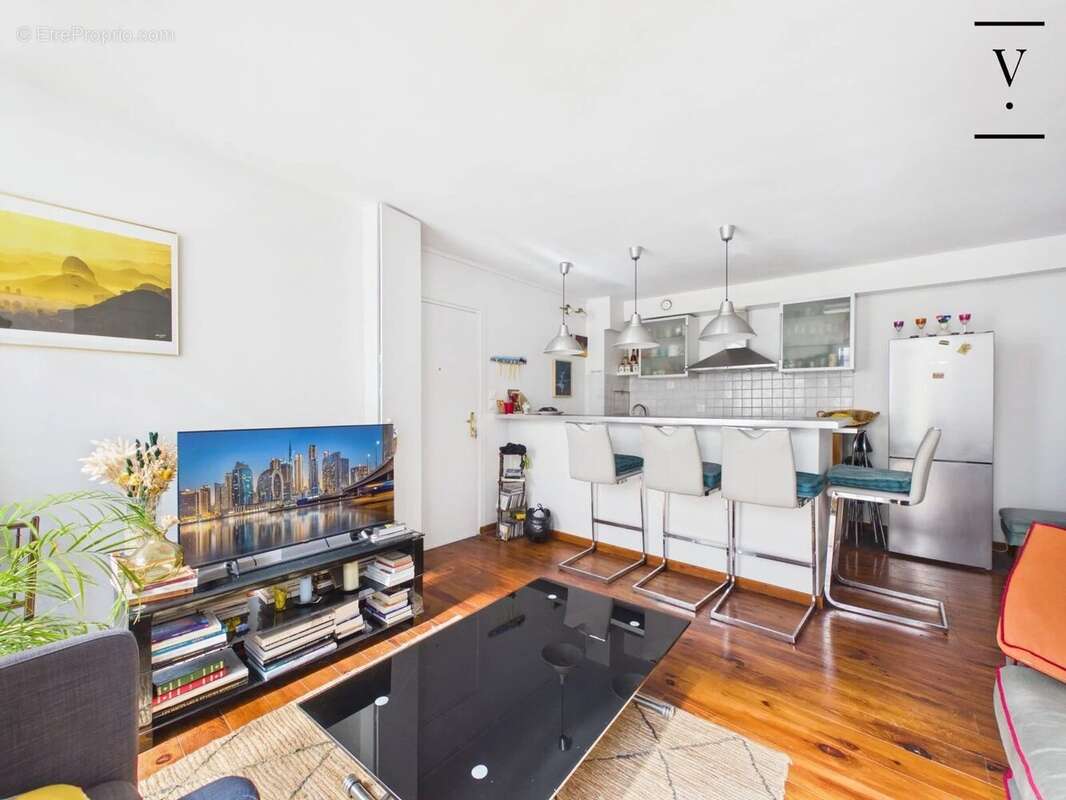 Appartement à PARIS-11E