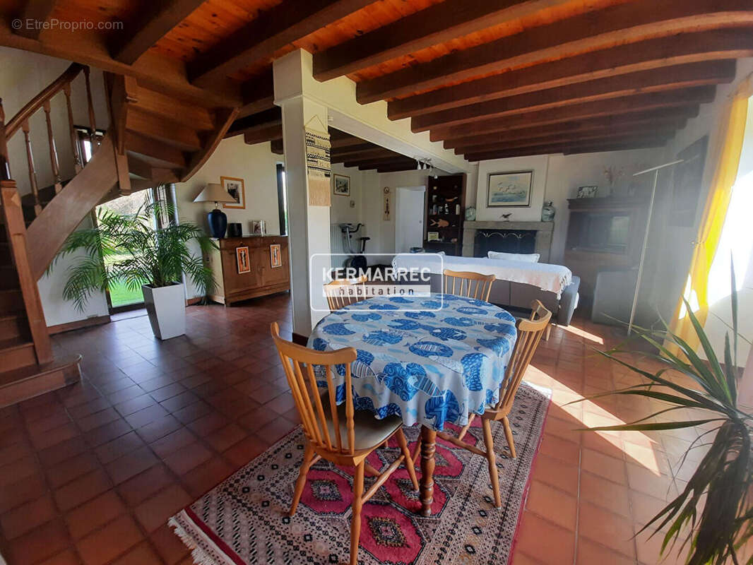 Maison à SAINT-MALO-DE-GUERSAC