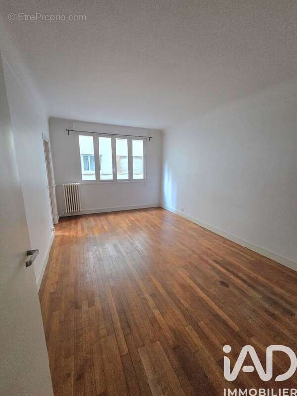 Photo 2 - Appartement à PARIS-15E