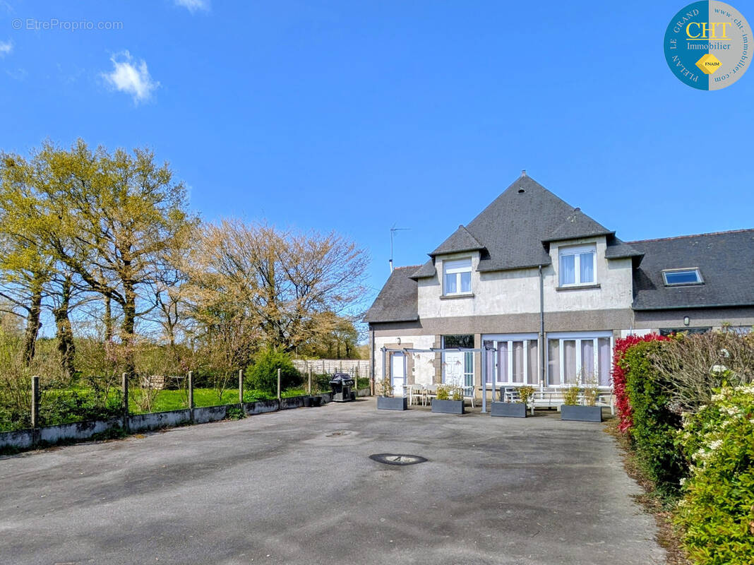 Maison à PAIMPONT