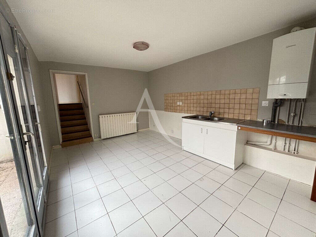 Maison à FOURCHAMBAULT
