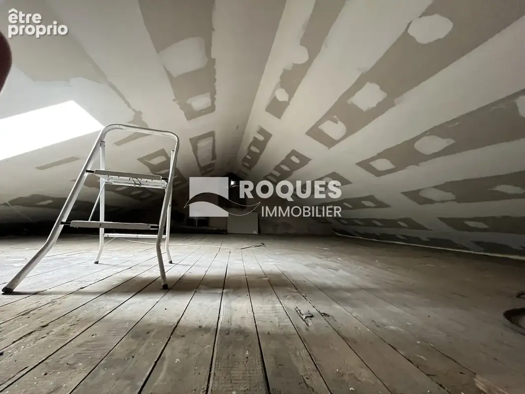 A Vendre, Maison avec cour et garage, ROSIS - photo 8