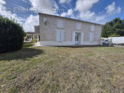 Maison à CORME-ECLUSE