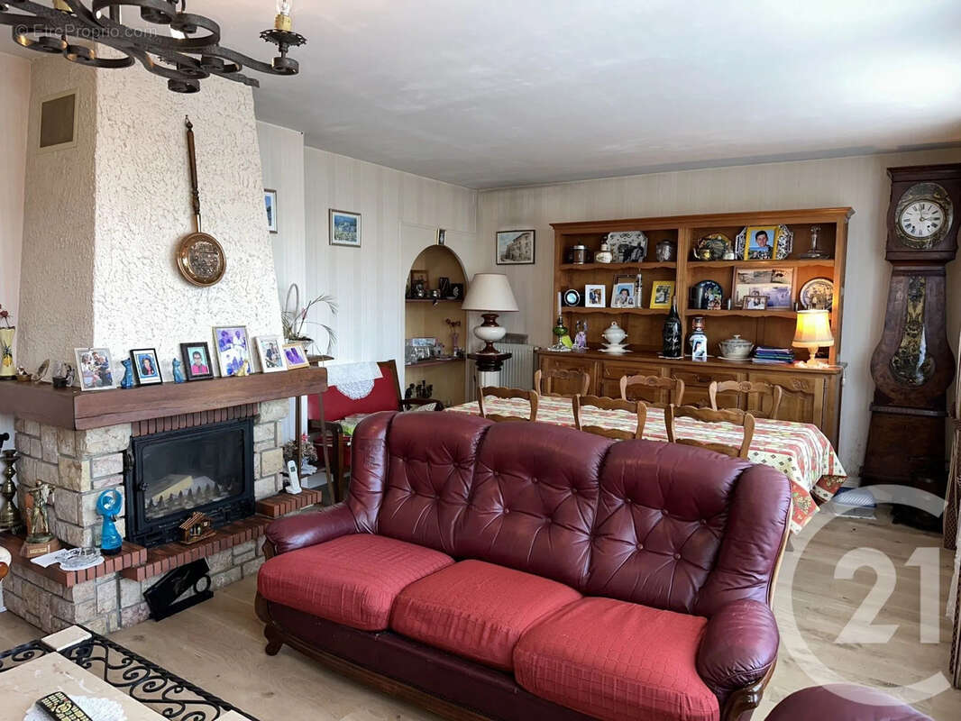 Maison à COSNE-COURS-SUR-LOIRE