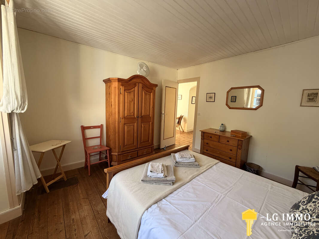 Maison à MORTAGNE-SUR-GIRONDE