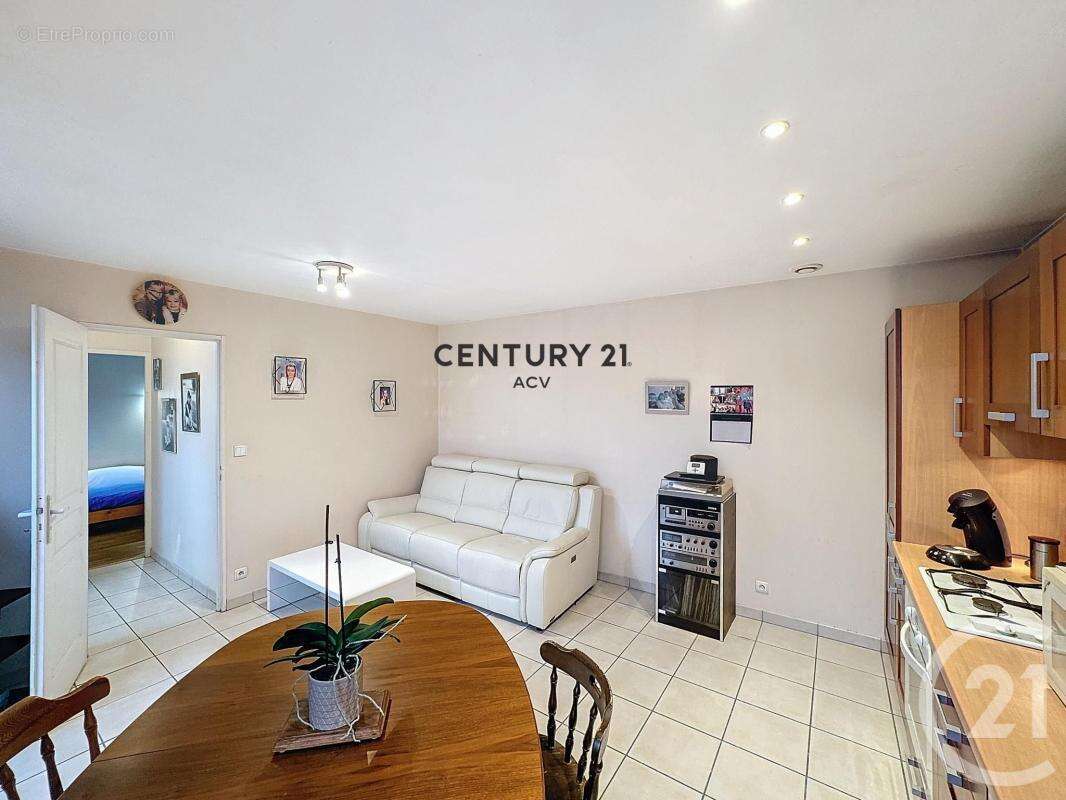 Appartement à MAISONS-ALFORT