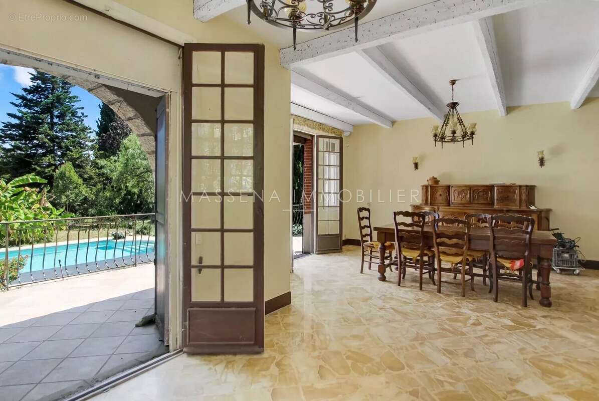 Maison à CAGNES-SUR-MER