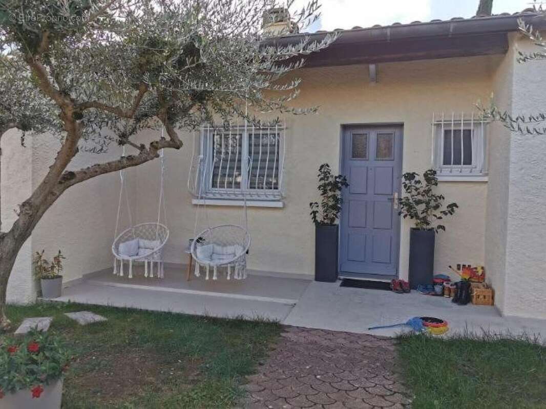 Photo 2 - Maison à LE LUC